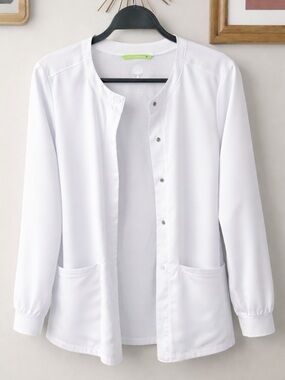 Healing Hands Women’s White Snap-Front Scrub Jacket